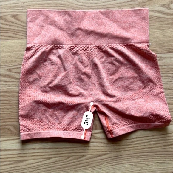 Gymshark vital seamless shorts orange/coral color - Picture 6 of 6